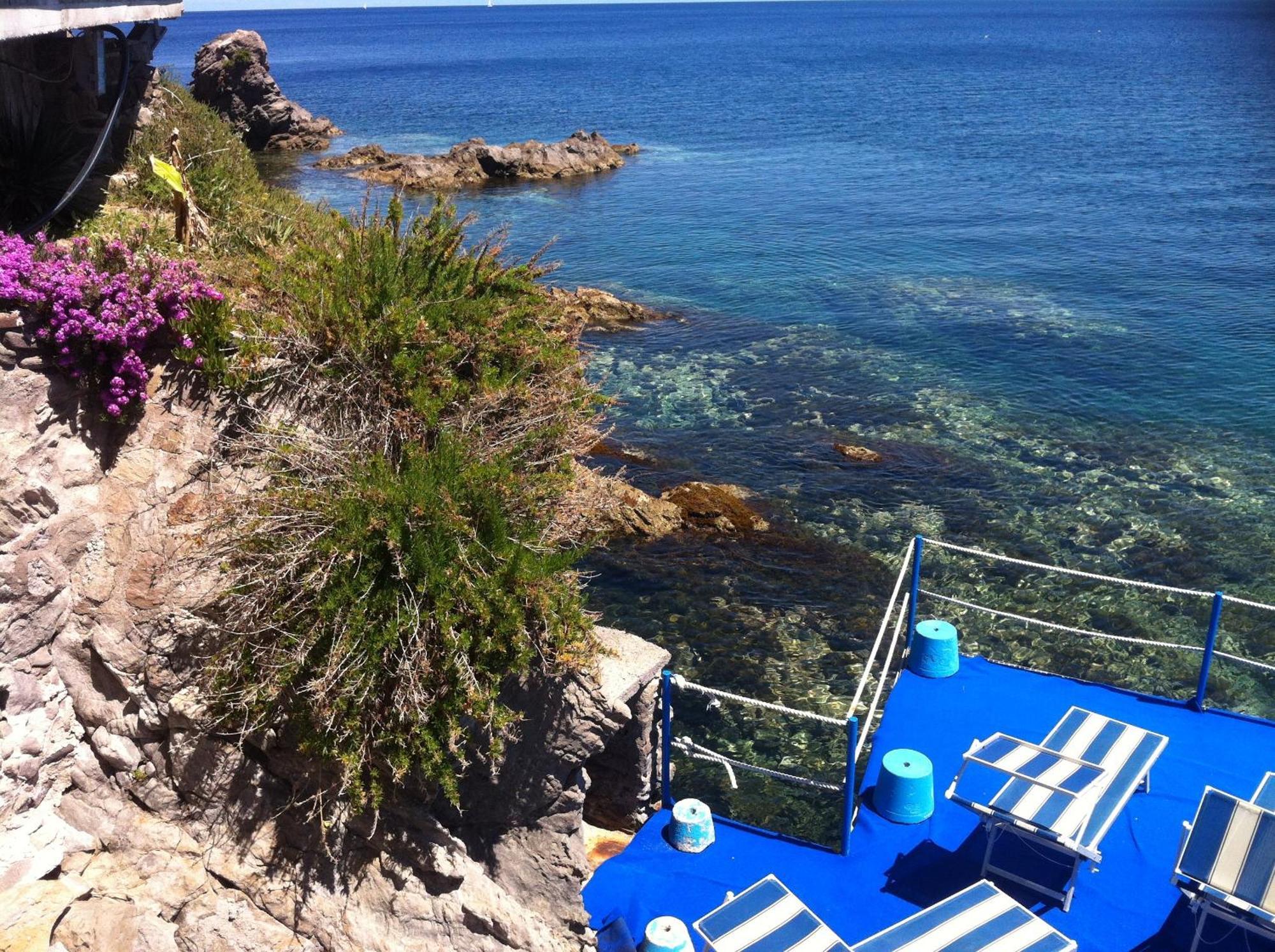 Hotel Rocce Azzurre Lipari  Buitenkant foto