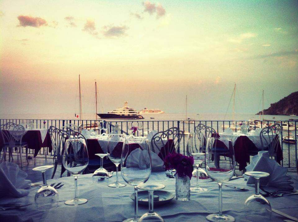 Hotel Rocce Azzurre Lipari  Buitenkant foto